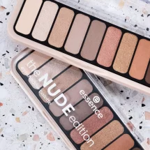 Essence the NUDE edition eyeshadow palette 10 - imagine 7